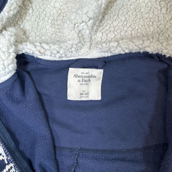 Abercrombie & Fitch Adult One size Hooded One Piece Blue Snowflake Pajamas - Picture 4 of 4